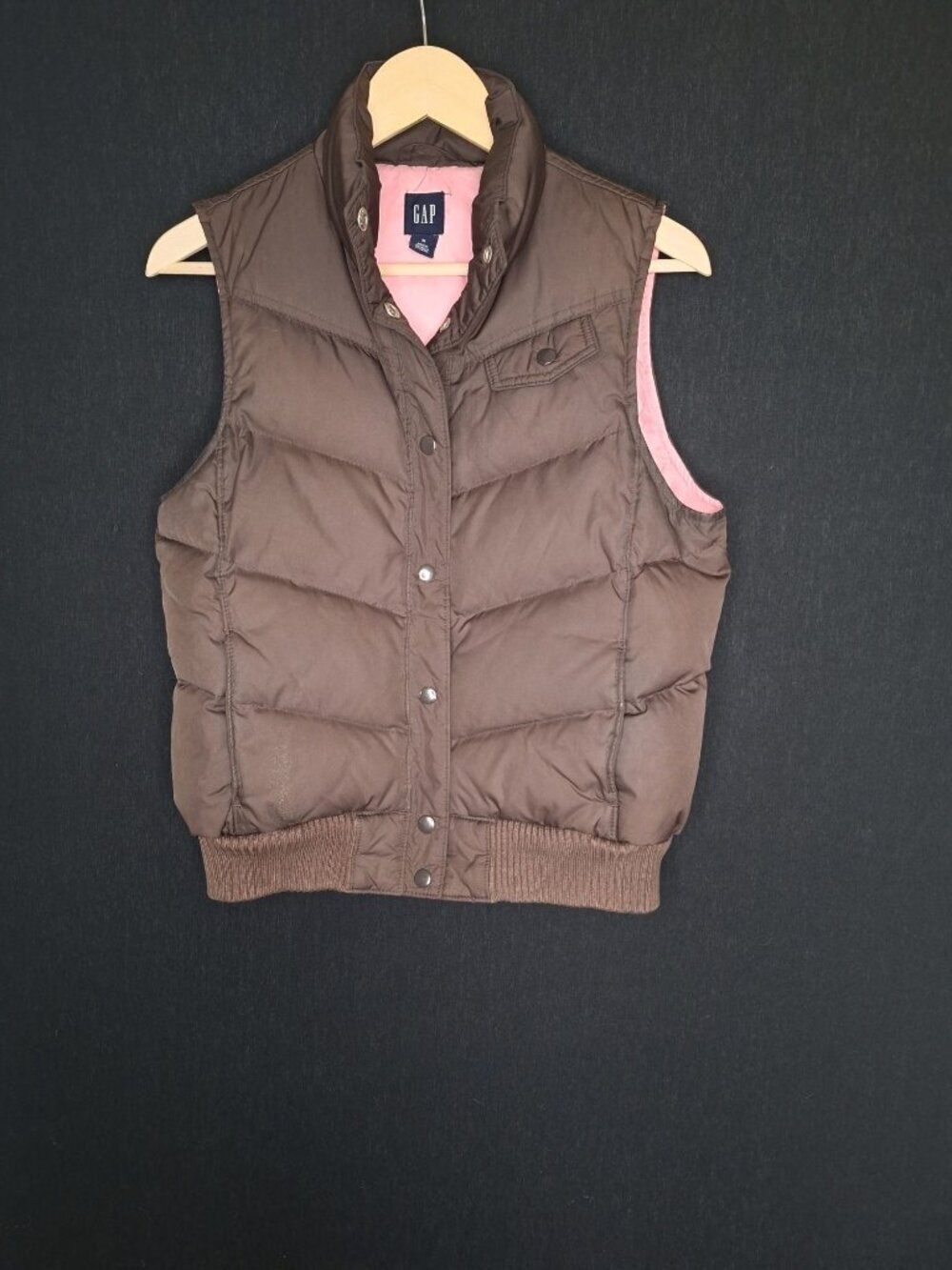 💙 Gap Brown Puffer Vest Size M Pink Lined Snap Front Quilted Bubble Vest Comfy